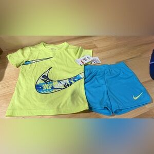 NWT Nike Shorts & T Shirt Set Boys 4/5 **shorts are 4 & shirt is 5